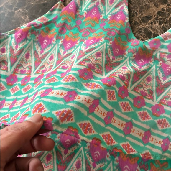 Women's Multicolor Patterned Top - Picture 8 of 11